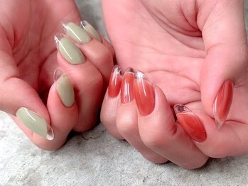 ネイルテリア ココ(nailterior COCO)の写真/クリアフレンチでスラっと綺麗に魅せる指先へ♪自爪がすぐにかける、薄い、深爪など様々なお悩みを解決!