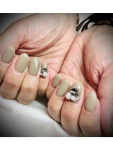 爪屋/ワンカラー+Vカットストーン