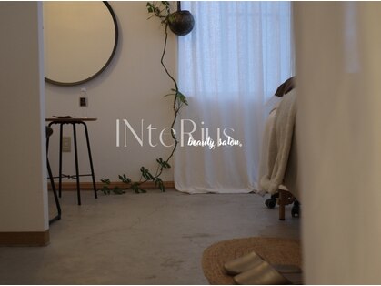 インテリウス(INteRius.)の写真