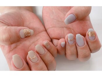 ネイルルーム シャイニー ひたち野うしく店(Shiny)/