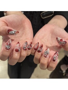 エイティスト(8ist)/ブラッドネイル[新宿/新宿駅]