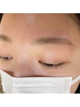 ビューステージ アイブロウサロン 金山/平行眉