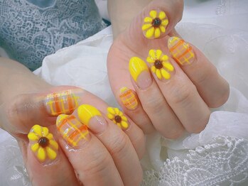 フローラネイルサロン/