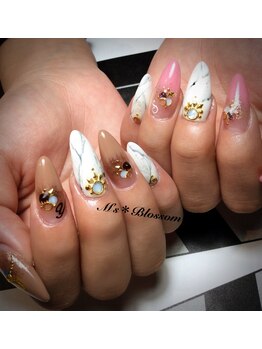 ネイルサロンアンドスクールエムズブロッサム(Nailsalon & school M's Blossom)/スカルプアート込コース