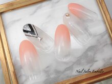 アンベリール 横浜店(Embellir)/(1423)Ｖラインネイル