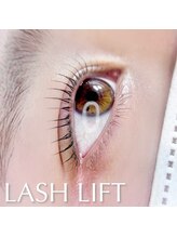 ネイルサロン R/まつげパーマ