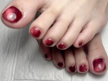 ブリスフルハピネス(Blissful happiness)/赤マグネットフットネイル