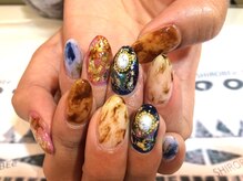 トータルサロン 白べぇーっ プラス/個性派ネイル