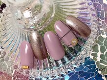ネイルサロン カラーエイト(Nailsalon COLOR.8)/ラメ・ガーリーネイル