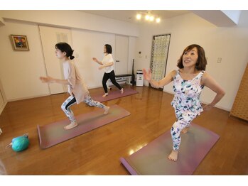 クレア/ピラティスレッスン