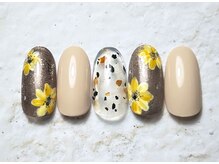 アヤ(AYA)/イエローフラワーネイル