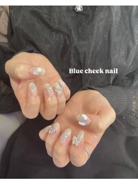 Blue cheek nail