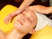 高興リラックス空間 新宿東口店/顔筋・小顔マッサージ