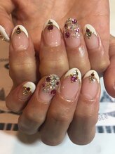 トータルサロン 白べぇーっ プラス/キラキラネイル