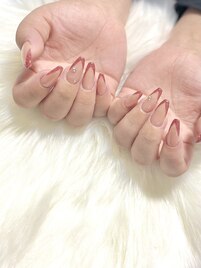 三角フレンチネイル