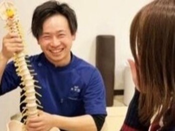 爽美館 塚口院の写真/【全員国家資格保持の実力者！】体のつくりを熟知したスタッフが辛さの改善を徹底サポート！通いやすさ◎