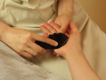 モワ(mowa)/指先まで隈なくケア