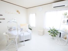 NailSalon &Mの雰囲気（4児ママの個室サロン♪映画を見ながらリラックス空間）