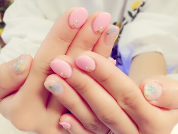 ネイル サロンティーラ(Tilla)/定額6500円