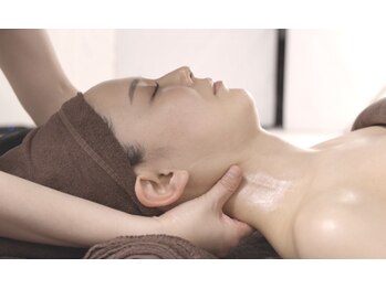 ローズボディ 恵比寿店/横顔が老ける原因は“首”