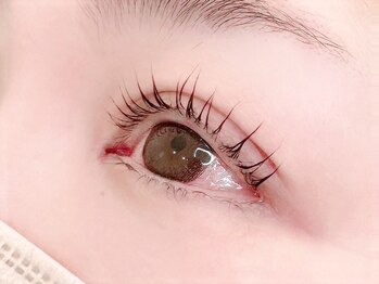 リル(Lill)の写真/ビューラーいらずで毎日のメイク時間も短縮！最新技術で瞳の印象自由自在☆丁寧な施術でお悩みも根本解決♪