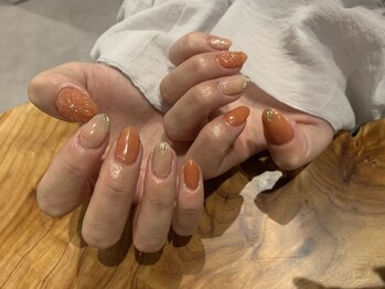 クレセント アイ アンド ネイル 大濠公園店(Crescent)/お花ネイル