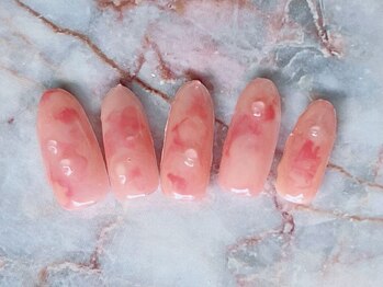 ネイルアンドアイラッシュスタジオ シュシュ(chouchou)/桃ネイル