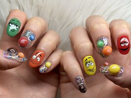 M&Mネイル