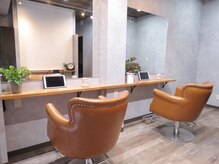 ブルックアイルーム(BROOK eye Room)/ヘアサロン内にあります♪