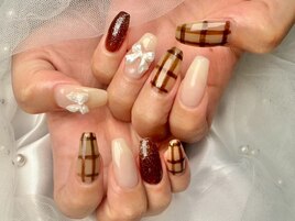 チェック　リボン　秋ネイル