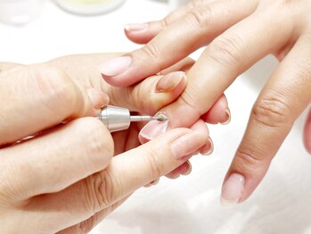 ヘブンリープラス＋ Luz湘南辻堂店の写真/秋から冬へ、乾燥が深まる季節に。ケア特化サロンの本格ハンドケアで【ふっくらハリと艶のある手元へ】