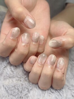 ナンバーエイト(No8)/大人ニュアンスネイル