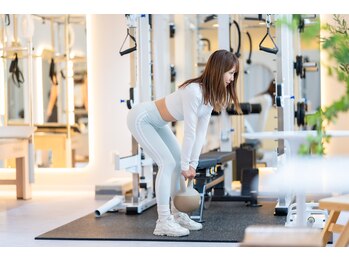ナンバーワンピラティス(Number One ピラティス)/セッション風景