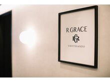 アールグレイス 表参道/【店内設備】ロゴサイン