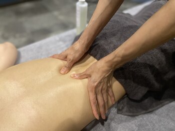 ケイ(kei)/背中のコリ・腰のつらさにも◎