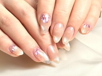 パダアット ヴァラネイル 天神南店(PADA at VALLANAIL)/マググラデ/ハートホロ/オフィス