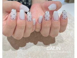ice blue × ドットネイル