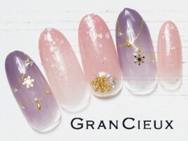 雪の結晶ネイル／7500円