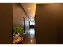 ドクターピュールボーテ 神戸店(Dr. PUR BEAUTE)/癒し空間へと誘われ