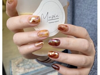 ミュゼアート(musee art)/アシメデザイン 冬ネイル