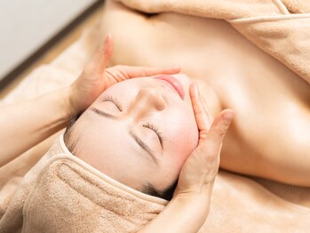 自然スタイル 新宿三丁目店/リンパマッサージ、ヘッドスパ