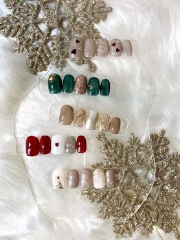 ネイル チップス イオンタウン姶良店(NAIL TIPS)の写真/《鹿児島で4店舗☆初めてのネイルはNAIL TIPSへお任せ》12月限定！選べる5種の月替わりハンドネイル¥4500♪