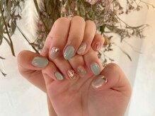 ミント(mint)/ミントグリーンで春ネイル