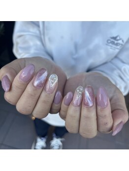 トータルサロン 白べぇーっ プラス/クーポンネイル