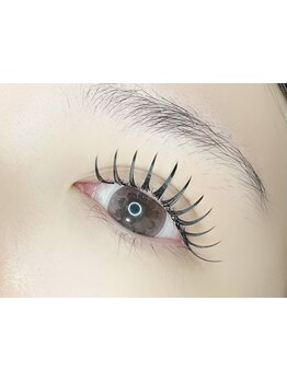 ボリュームのある目元にしたい