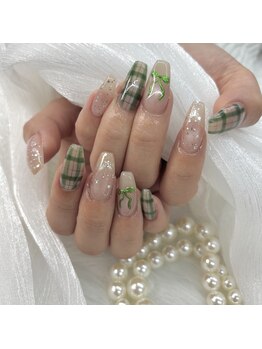 カメリア(Camelia)/チェックネイル