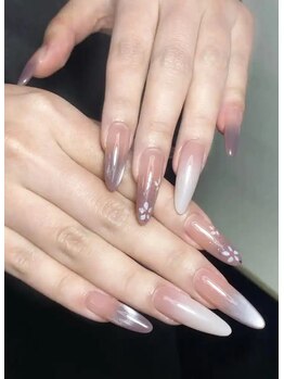ココネイル 池袋東口店(COCO NAIL)の写真/【池袋駅東口3分】経験豊富なネイリストが在籍◎高技術×丁寧な施術で理想を叶える美フォルムネイルに♪
