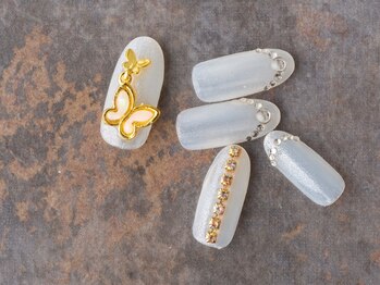サンミーゴネイル 神戸店(Sunmego Nail)/華やか蝶々ネイル