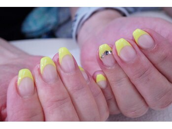 プチリリィ(Petit Lily)/ネオンイエローフレンチ