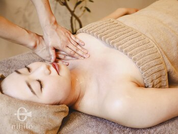 ニヒロ 戸越銀座店(nihilo)/デコルテもしっかり流します